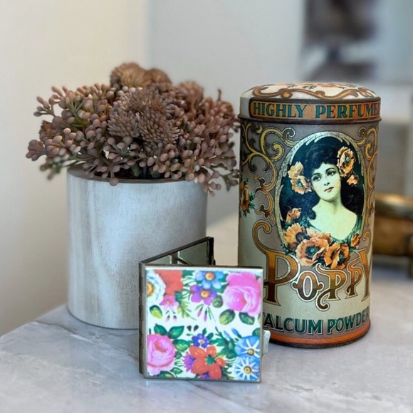 Vintage Compact Makeup Mirror / Floral Square Pocket Mini Mirror - Picture 6 of 7